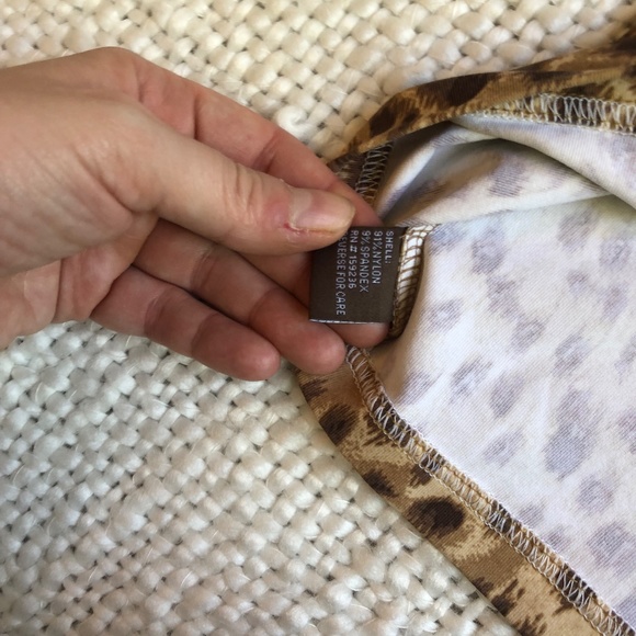 J. McLaughlin: Leopard printed fitted dress, size small - Picture 6 of 6